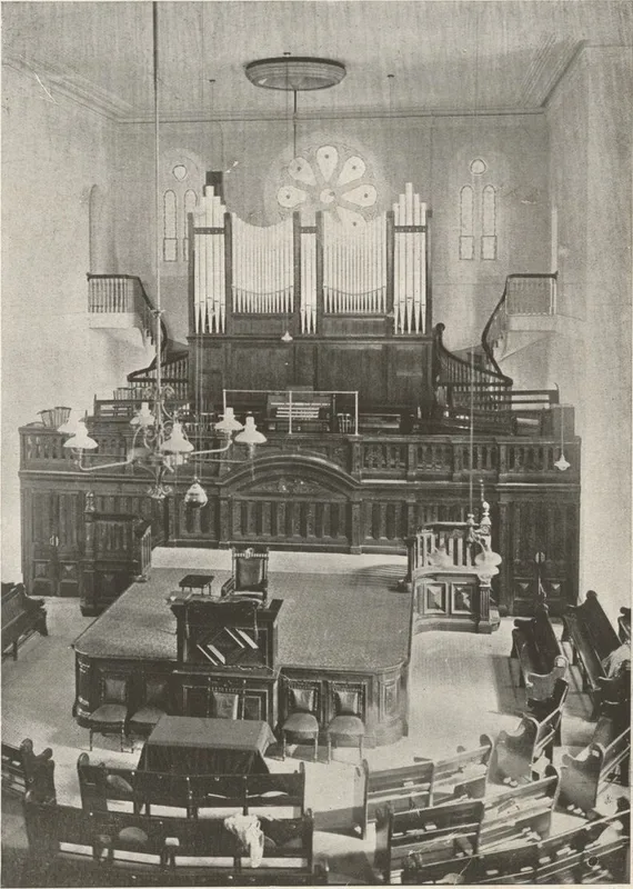 A Carnegie organ in the Baptist Tabernacle in Brisbane, 1915.