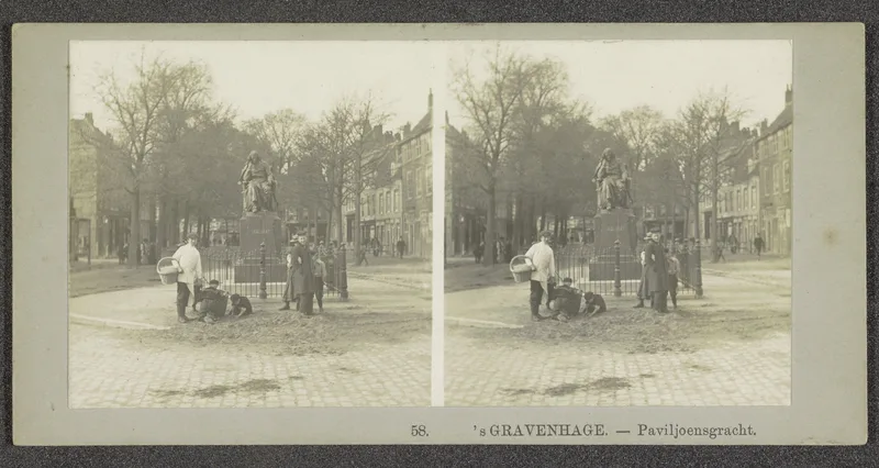 The Paviljoensgracht in The Hague, where Spinoza lodged in his last years, in a photograph of 1882–1920.