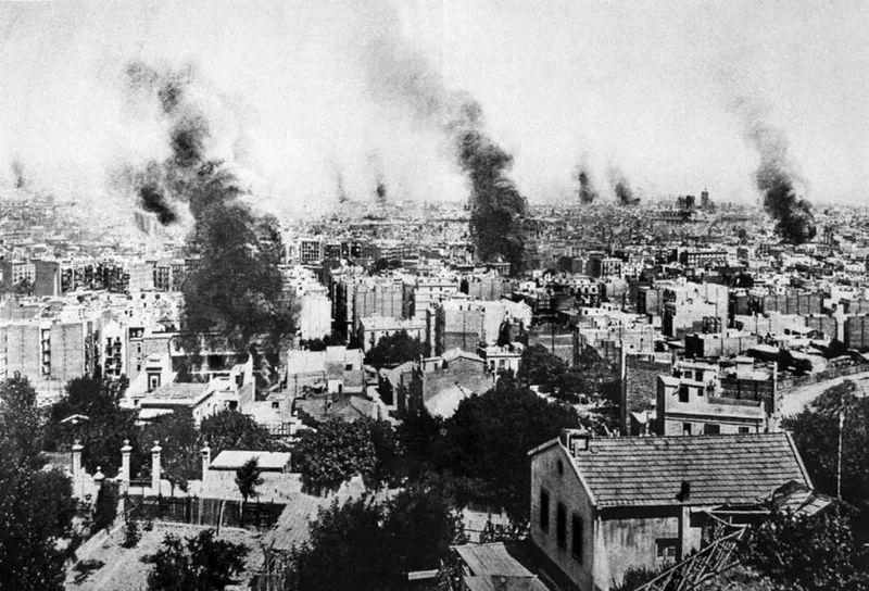 Tragic Week: smoke over Barcelona, July 1909.