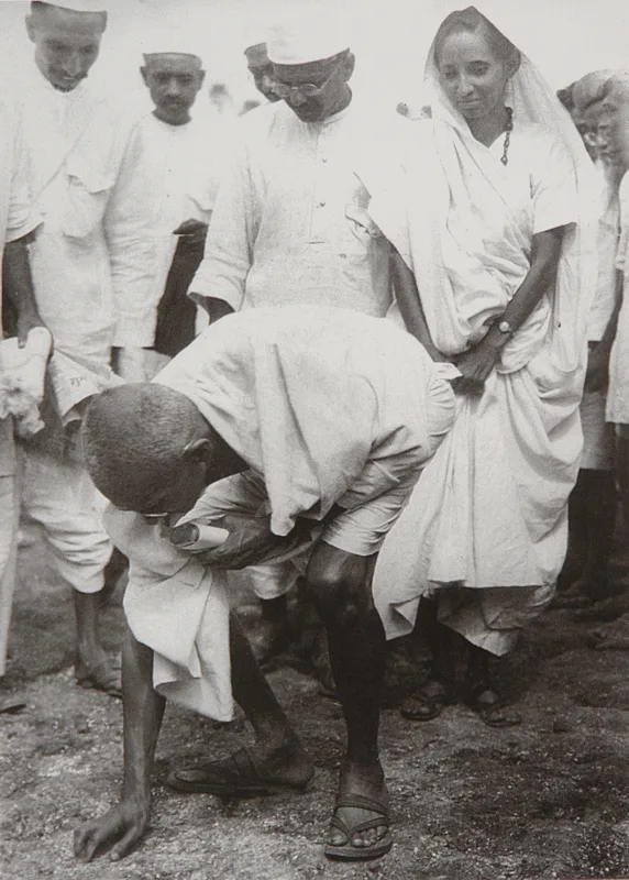Gandhi at Dandi on 5 April 1930, at the end of the Salt March.