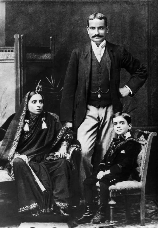 Nehru with his parents, Motilal Nehru and Swarup Rani, in 1894.