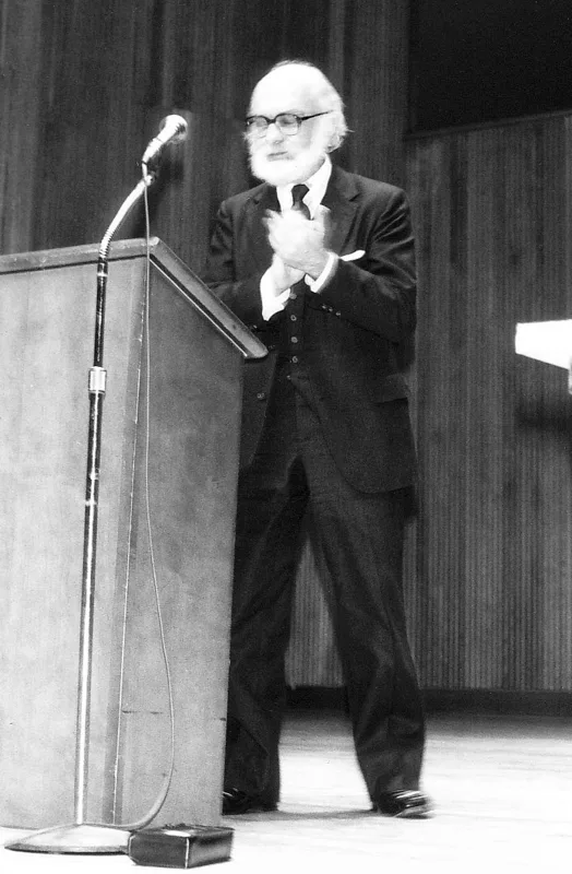 James Randi in 1983. Penn Jillette, by Wikipedia's account, saw one of his shows at eighteen.