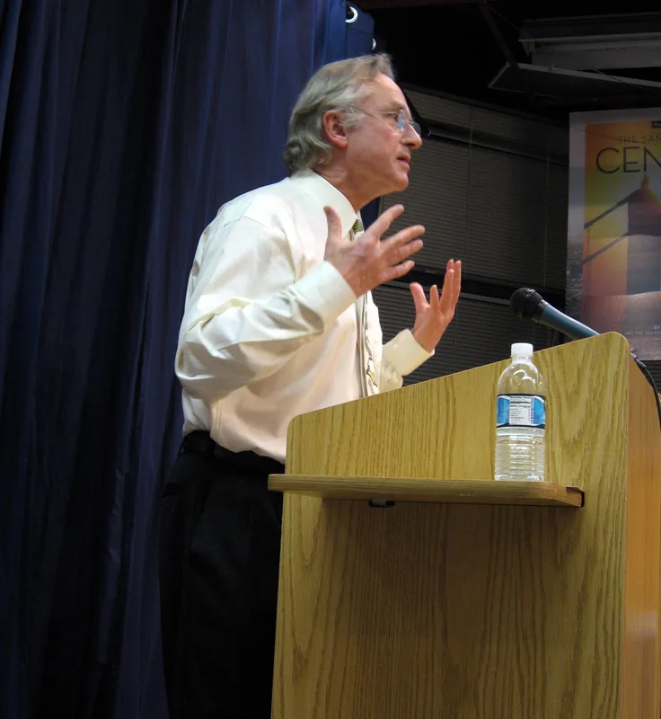 Dawkins at Kepler's bookstore in 2006, the year The God Delusion appeared. Photograph by Steve Jurvetson.