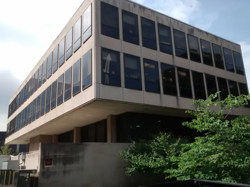 The Enrico Fermi Institute at the University of Chicago, where Carroll taught from about 1999 to 2006.