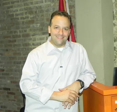 Portrait of Seth Andrews