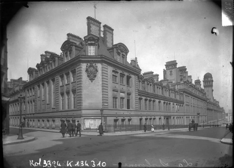 The Sorbonne in 1909. Beauvoir's teachers warned that a year there would cost her her faith and morals.